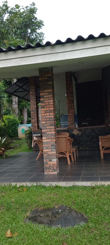 Villa Asri dengan Halaman Luas Lingkungan Nyaman @Cisarua Bogor