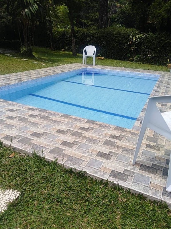 Villa Asri dengan Halaman Luas Lingkungan Nyaman @Cisarua Bogor