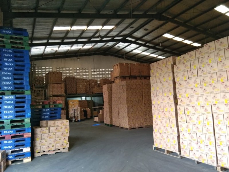 Gudang Hoek Jababeka Jl Industri Selatan Luas 2688m2 