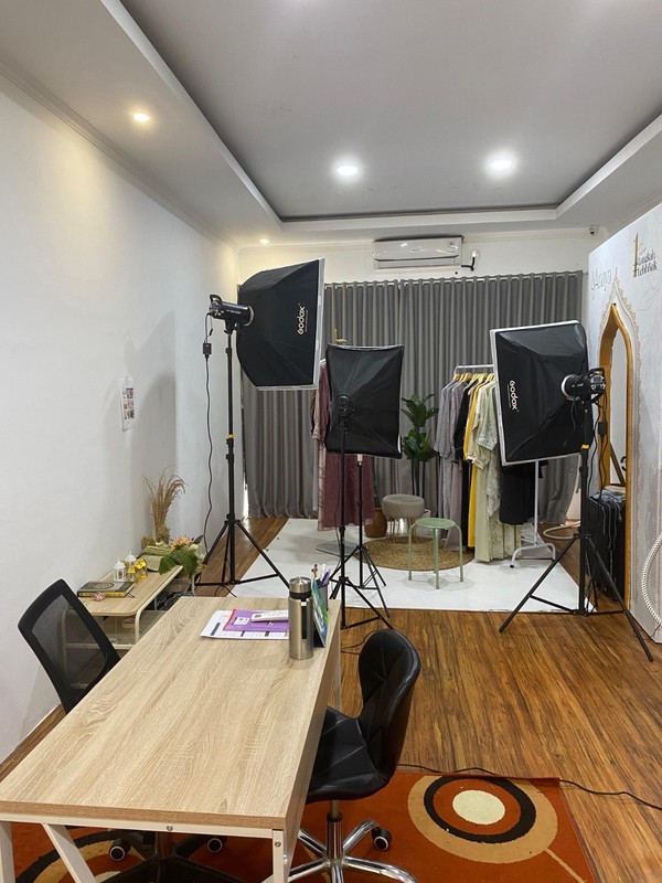 Rumah Tinggal Minimalis di Pinus Regency Bandung