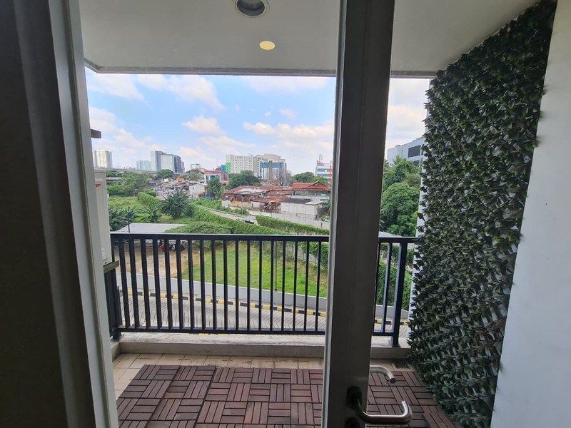 Apartement Signature Park Grande 2 BR, Posisi Hoek View 2 Muka