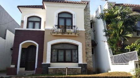 Dijual Rumah Wisata Bukit Mas, Surabaya Barat Lingkungan rapi dan nyaman; akses mudah ke area utama kota