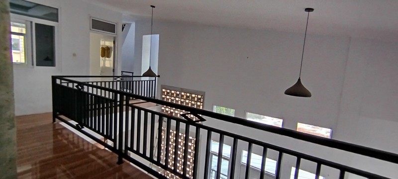 Rumah tahun 2022 3 lantai siap huni di Komplek Angkasa Pura, Kemayoran