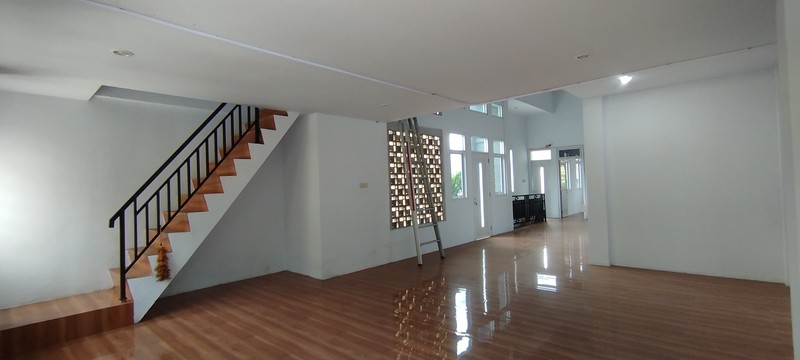 Rumah tahun 2022 3 lantai siap huni di Komplek Angkasa Pura, Kemayoran