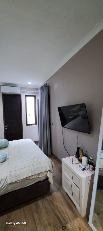 Rumah Modern Minimalis Sudah Renovasi di Nusa Loka BSD