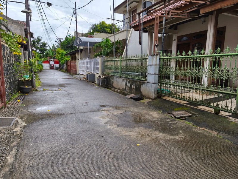 Rumah Hitung Tanah Jual Cepat Komplek Pemda Jati Asih Bekasi