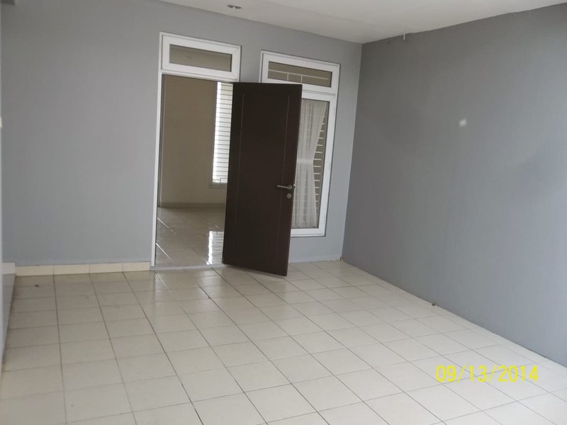 Rumah 2 lantai, siap huni, bebas banjir Cluster Flinder Park Citra Grand Cibubur 