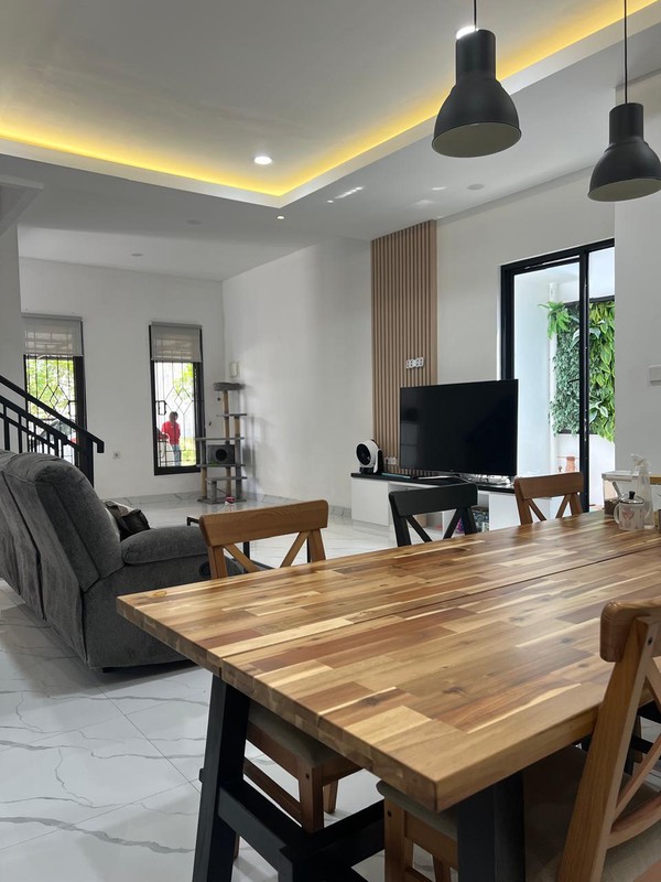 Rumah fully Renovasi  Griya Loka BSD city