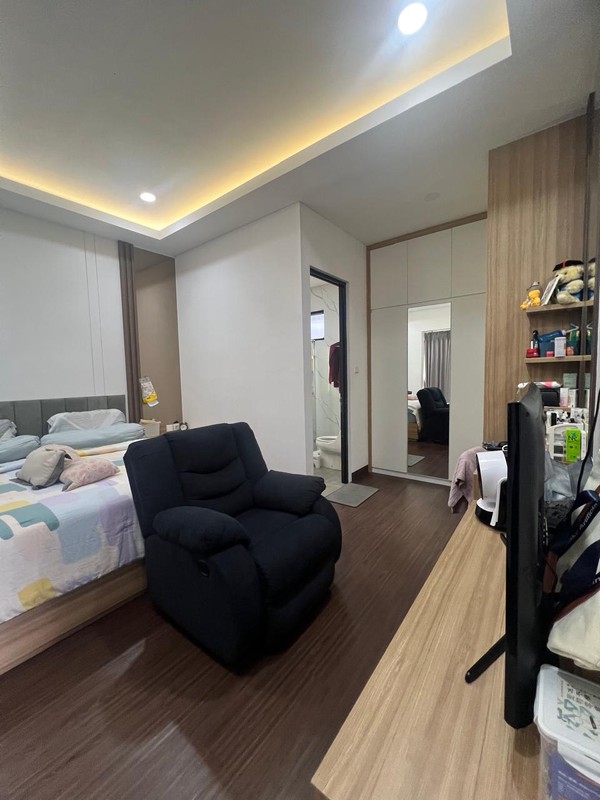 Rumah fully Renovasi  Griya Loka BSD city