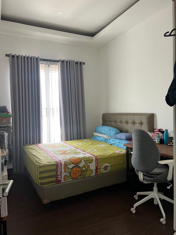 Rumah fully Renovasi  Griya Loka BSD city