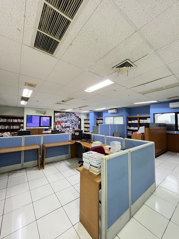 DISEWA GEDUNG STRATEGIS - JL. KRAMAT KWITANG, JAKARTA PUSAT