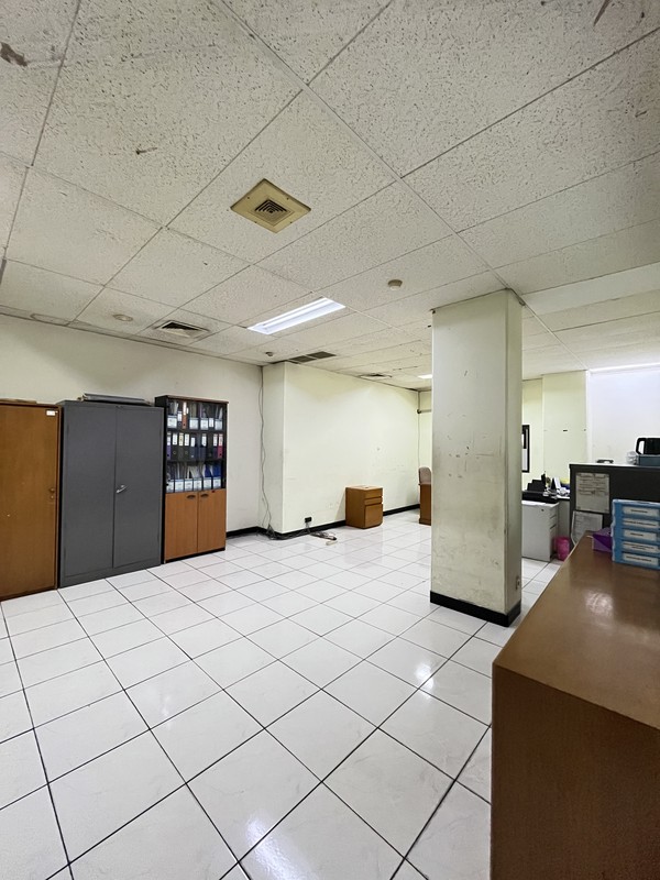 DISEWA GEDUNG STRATEGIS - JL. KRAMAT KWITANG, JAKARTA PUSAT