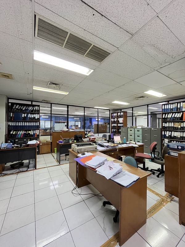 DISEWA GEDUNG STRATEGIS - JL. KRAMAT KWITANG, JAKARTA PUSAT