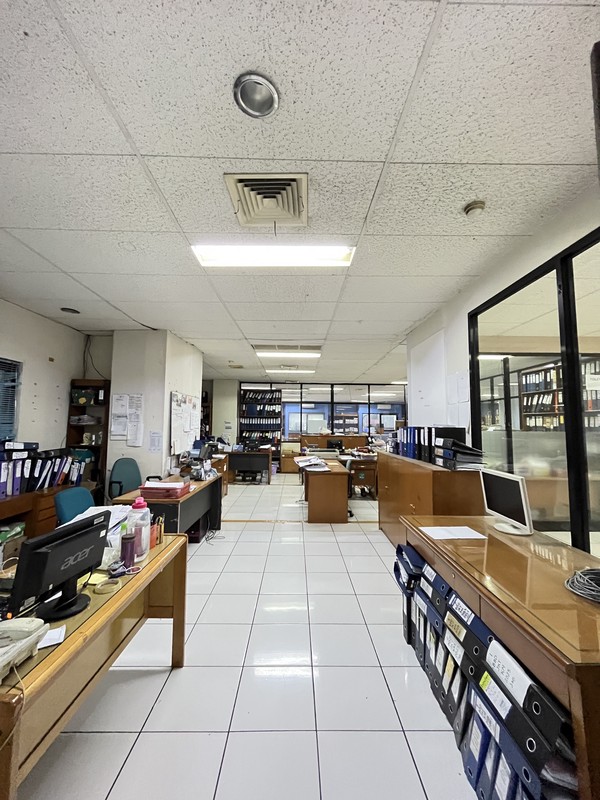 DISEWA GEDUNG STRATEGIS - JL. KRAMAT KWITANG, JAKARTA PUSAT