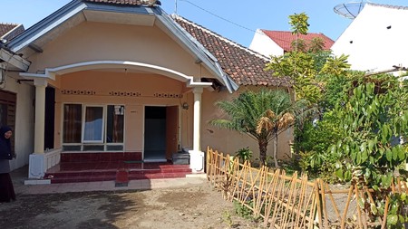 Rumah Luas & Strategis Di Pusat Kota Situbondo, Jalan Pb Sudirman, Patokan, Situbondo
