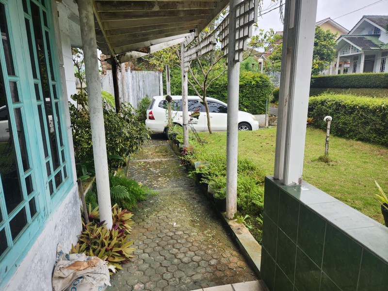 Cipanas villa palm luas 527 dekat kota bunga harga hitung tanah