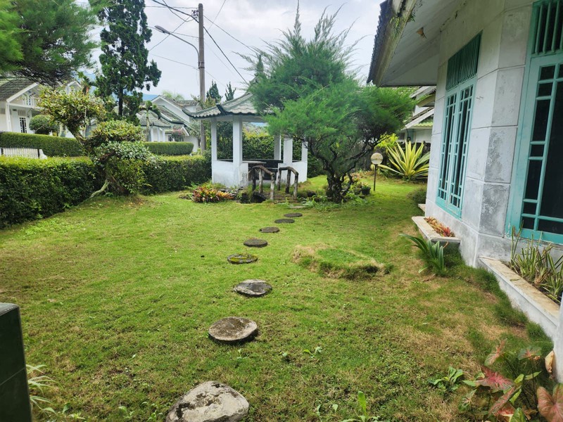 Cipanas villa palm luas 527 dekat kota bunga harga hitung tanah