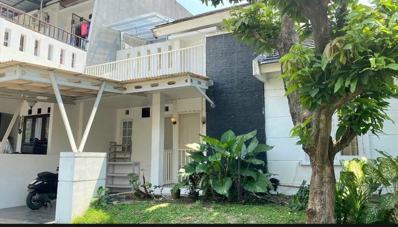 Rumah Full Furnished 1½ Lantai Siap Huni dengan Hunian Nyaman dan Asri @Ciputat