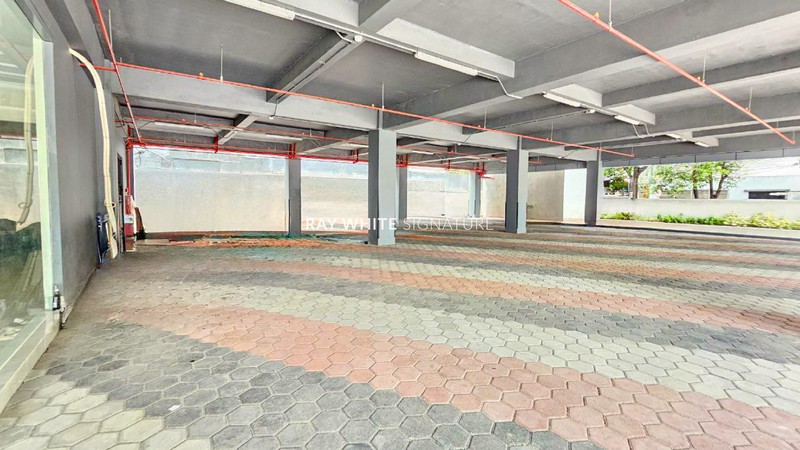 Gedung Bangunan Baru 5,5 Lantai Lokasi Strategis di Pondok Pinang Raya