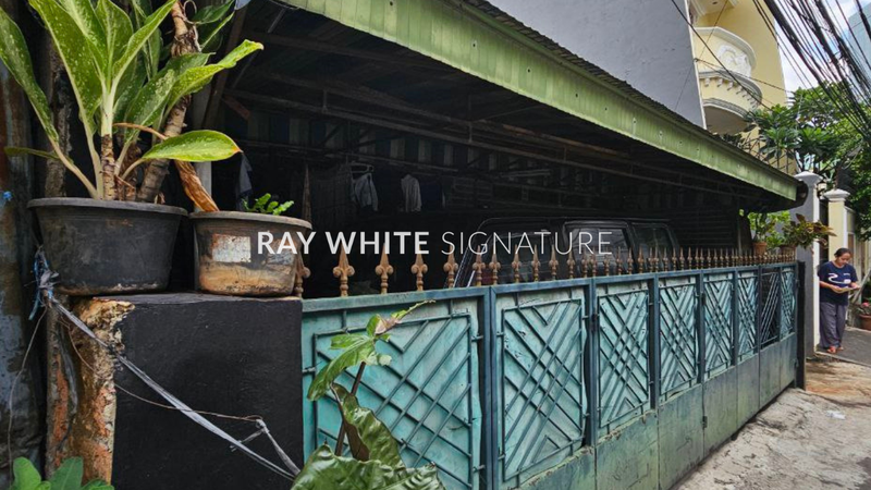 Dijual Rumah Tua di Jl Guru Mughni Daerah Setiabudi