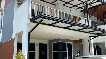 Dijual Rumah Hook Siap Huni di Karawaci! Posisi strategis, depan taman, jarang ditempati, lokasi premium!