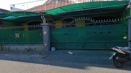 Rumah Surabaya Bratang gede Wonokromo Siap Huni
