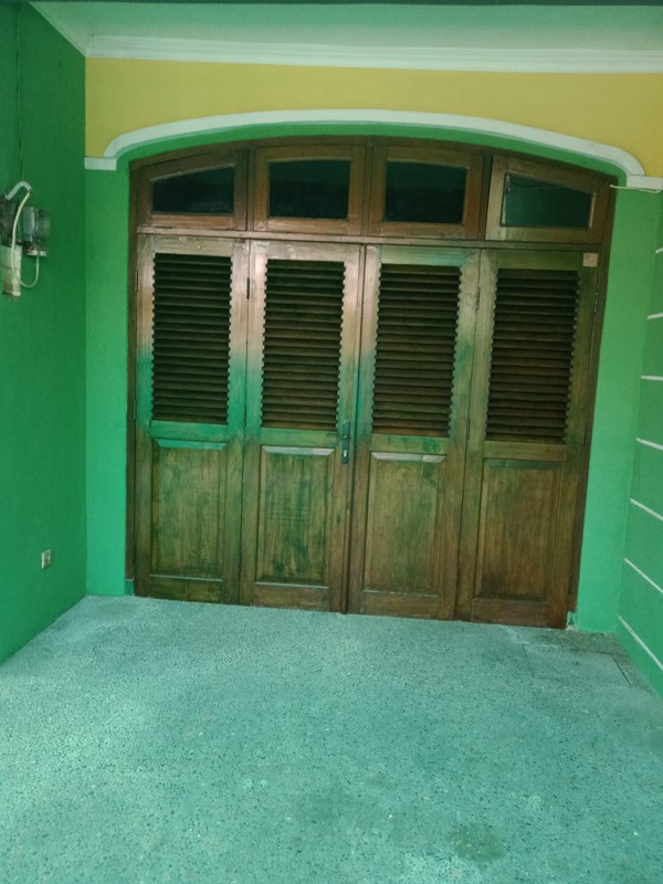 Rumah Surabaya Bratang gede Wonokromo Siap Huni