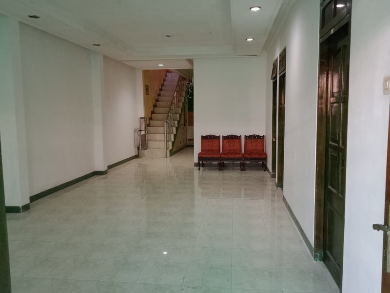 Rumah Surabaya Bratang gede Wonokromo Siap Huni