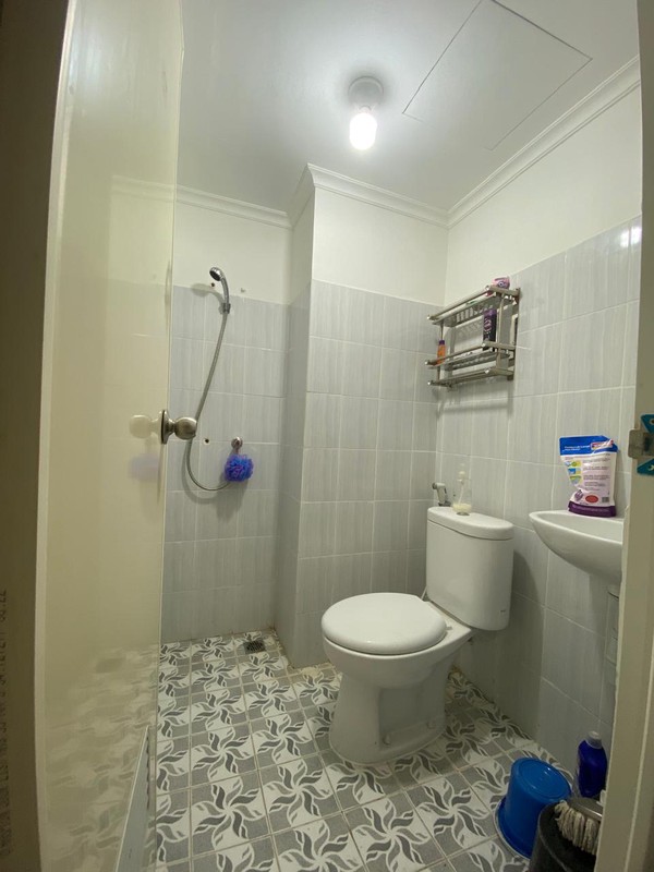 Apartemen Disewakan di Puncak CBD Surabaya Full Furnish Lantai Tinggi