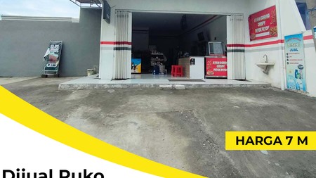 Ruko Dijual Lokasi Raya Bangkingan Lakarsantri Surabaya Barat Cocok Usaha Gudang Workshop dengan Lahan Belakang Luas