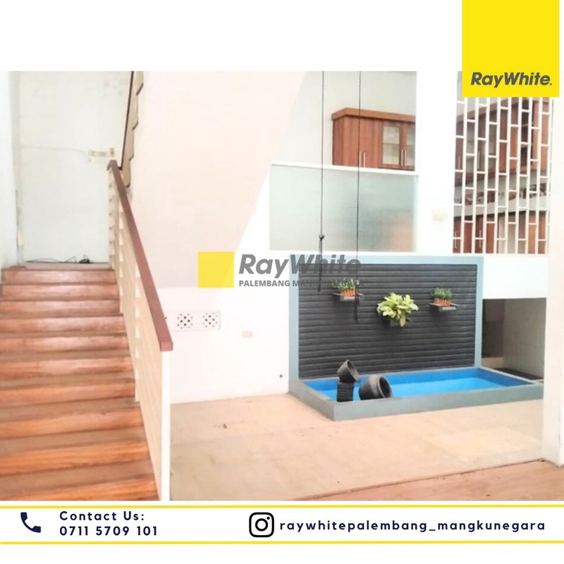 Rumah Dekat Istana Gubernur...