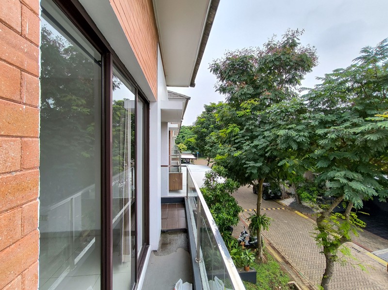 Rumah Bagus Di Discovery Serenity Bintaro Jaya Sektor 9