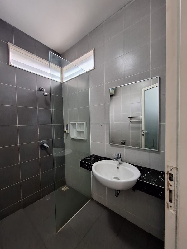 Disewakan rumah Royal Residence Wiyung Surabaya Barat