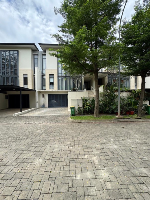 Dibawah pasaran. Rumah mewah Navapark cluster Lancewood, BSD City