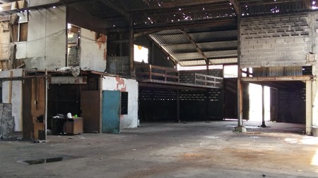 Dijual 1800 m2 Gudang Jl. Raya Mastrip Surabaya