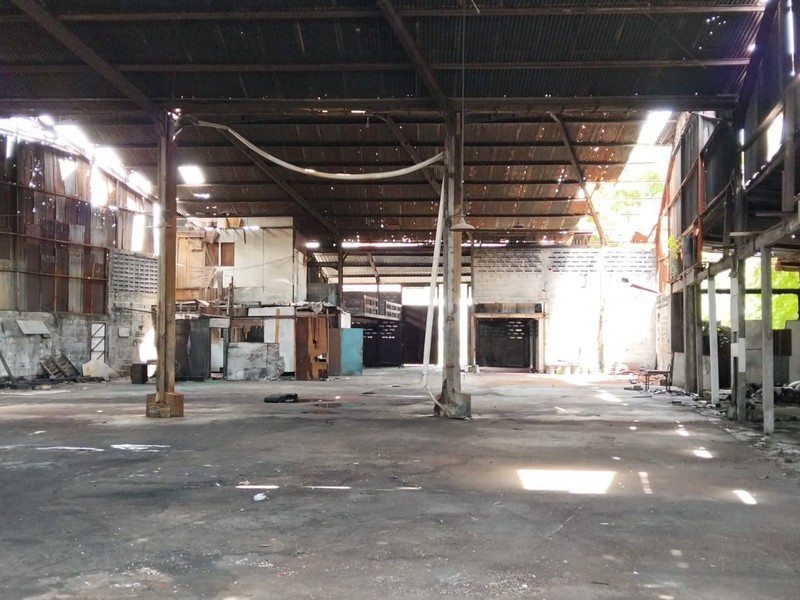 Dijual 1800 m2 Gudang Jl. Raya Mastrip Surabaya