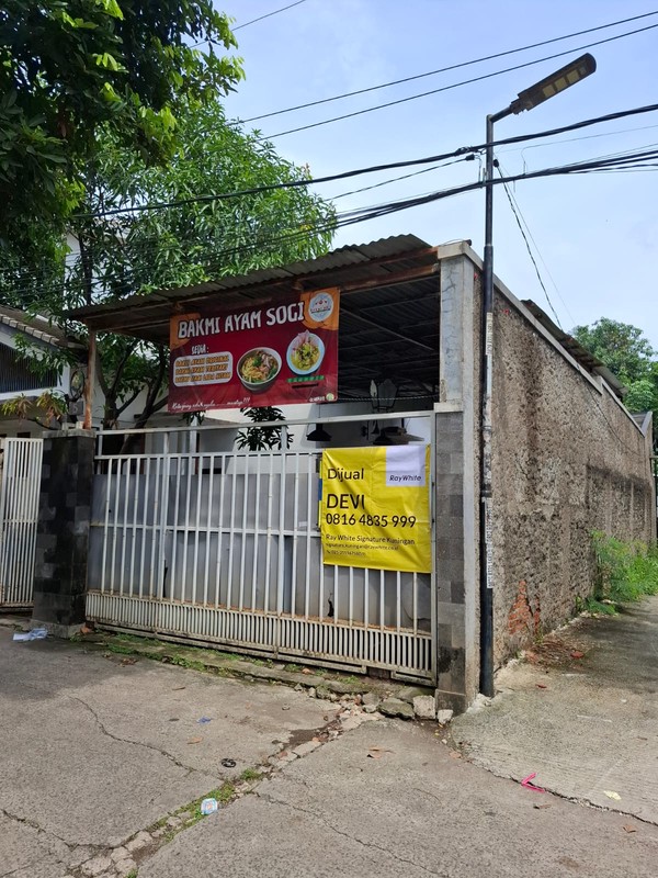 Hunian Idaman di Jl. Jamblang No. 5 Jatiwaringin - Lingkungan Tenang & Aman