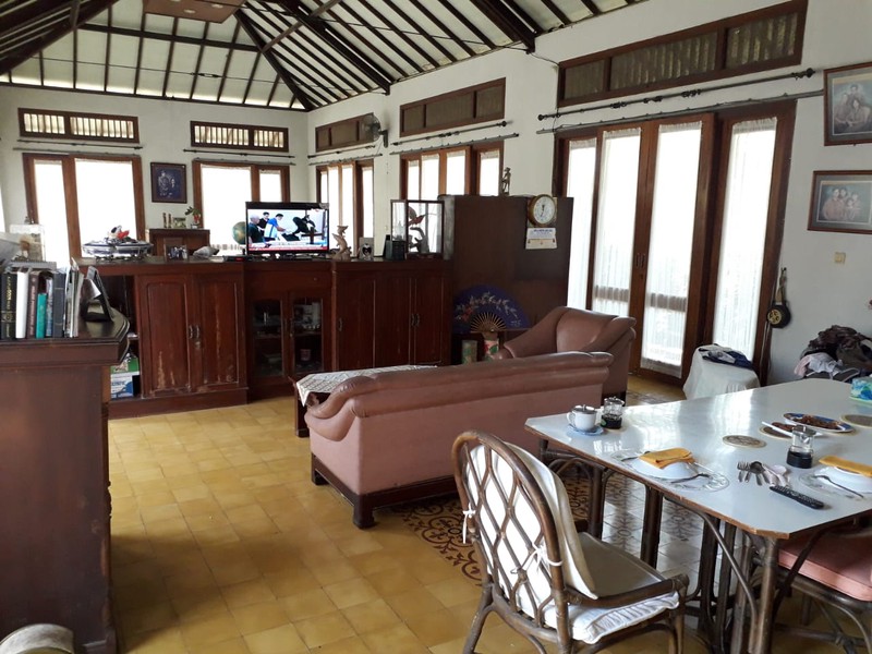 TANAH 11.800 METER BONUS BANGUNAN KLASIK, KUTOARJO, PURWOREJO