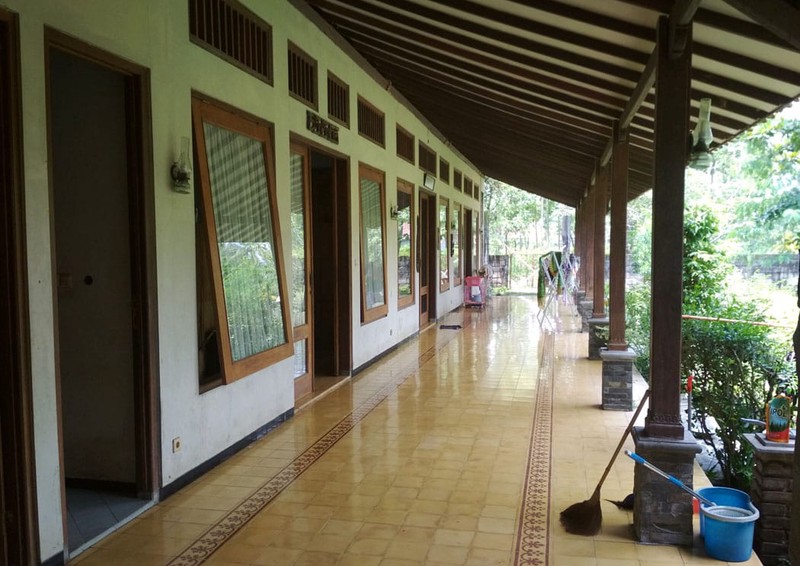 TANAH 11.800 METER BONUS BANGUNAN KLASIK, KUTOARJO, PURWOREJO