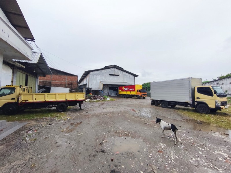 Gudang Jl. Lingkungan, Tegal Alur, Jakarta Barat
