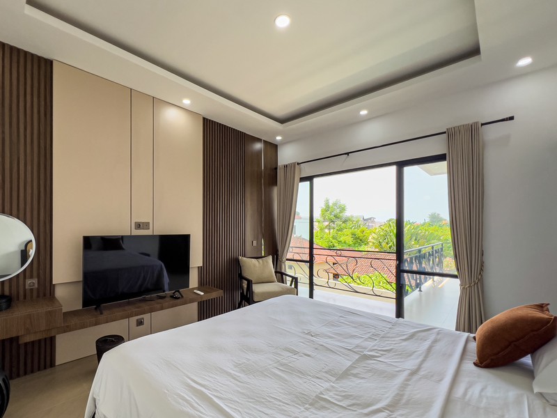 Leasehold - Modern 3 Bedroom Villa for Sale in Prime Seminyak - Bali