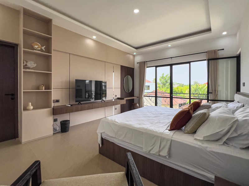 Leasehold - Modern 3 Bedroom Villa for Sale in Prime Seminyak - Bali