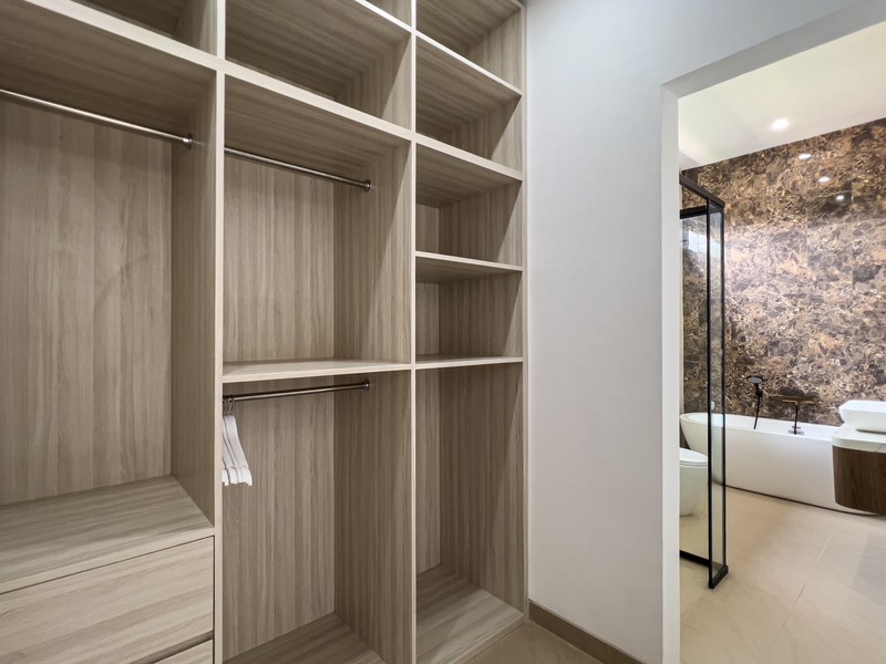 Leasehold - Modern 3 Bedroom Villa for Sale in Prime Seminyak - Bali