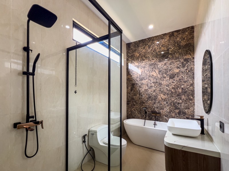 Leasehold - Modern 3 Bedroom Villa for Sale in Prime Seminyak - Bali