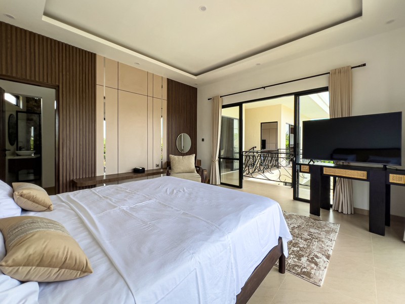 Leasehold - Modern 3 Bedroom Villa for Sale in Prime Seminyak - Bali