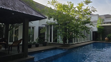 Rare Listing! Hunian Mewah Eksklusif di Jl. Adhiaksa, Lebak Bulus