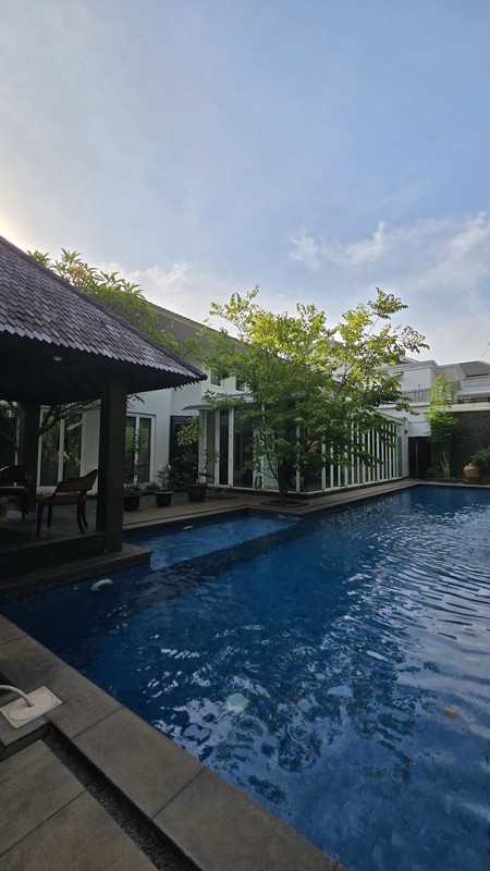 Rare Listing! Hunian Mewah Eksklusif di Jl. Adhiaksa, Lebak Bulus