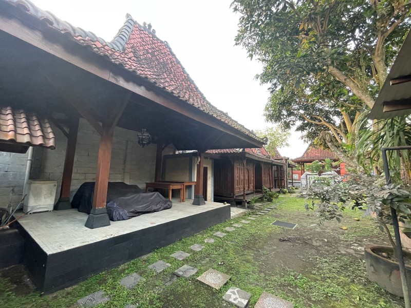 Disewakan Rumah Luas 1500 Meter Persegi, Cocok Untuk Guesthouse Dengan Parkir Yang Luas di Wedomartani, Ngemplak, Sleman