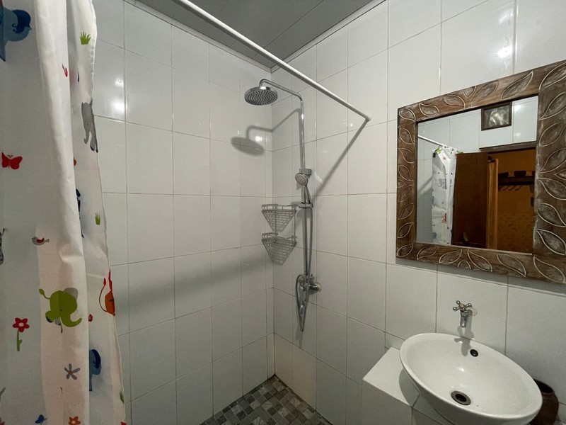 Disewakan Rumah Luas 1500 Meter Persegi, Cocok Untuk Guesthouse Dengan Parkir Yang Luas di Wedomartani, Ngemplak, Sleman