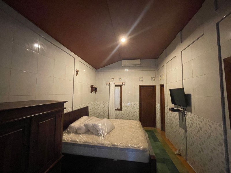 Disewakan Rumah Luas 1500 Meter Persegi, Cocok Untuk Guesthouse Dengan Parkir Yang Luas di Wedomartani, Ngemplak, Sleman